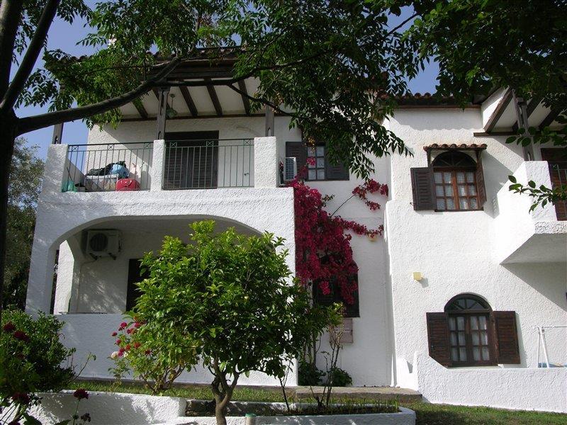 Katerina Apartments Трулос Экстерьер фото